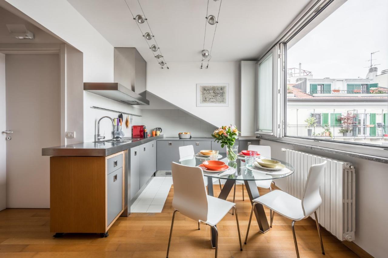 The Orange Attic - Navigli Area Apartment Milan Bagian luar foto