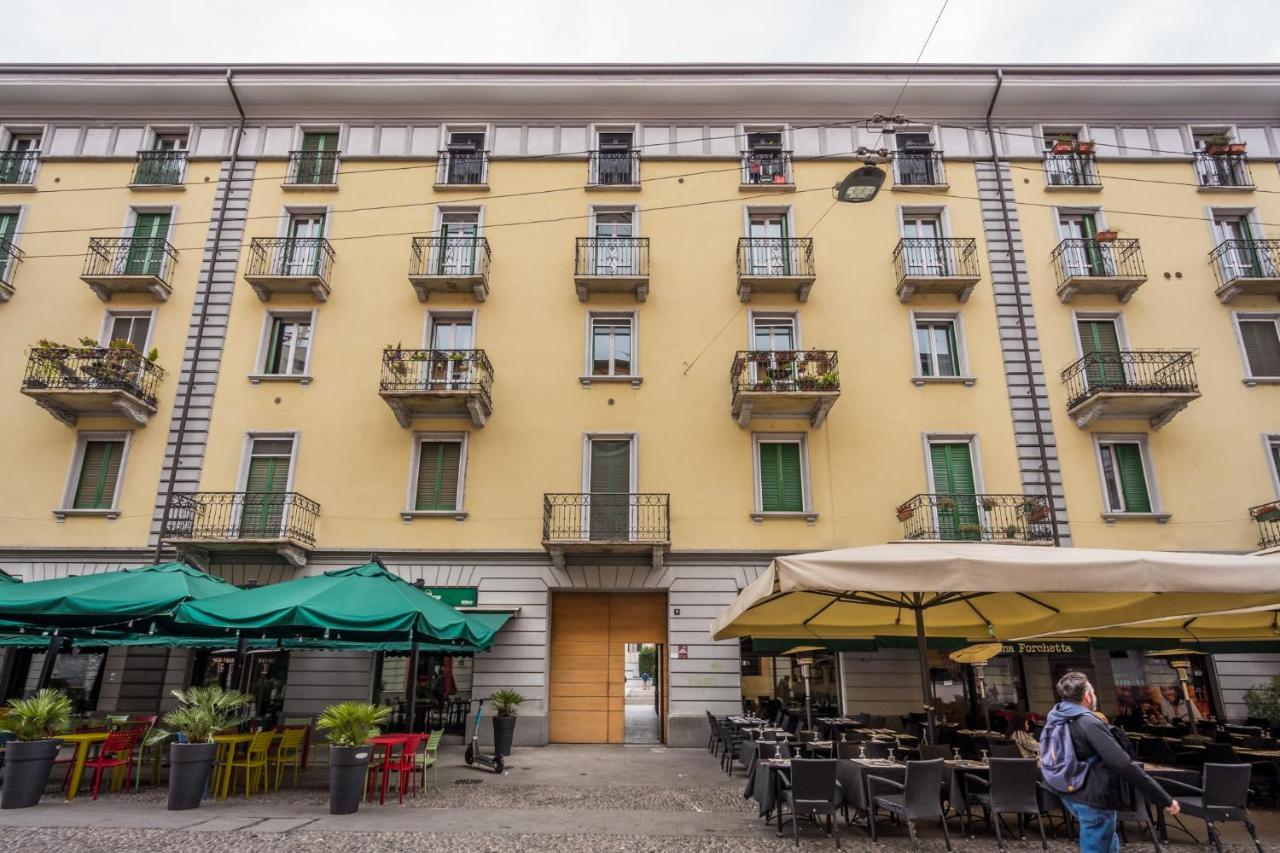 The Orange Attic - Navigli Area Apartment Milan Bagian luar foto